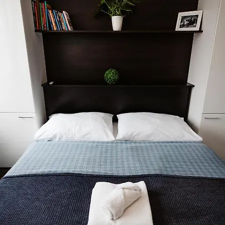 Ah Kuzmanyho Aircon Appartement *