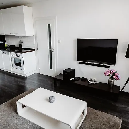 Ah Kuzmanyho Aircon Lejlighed *