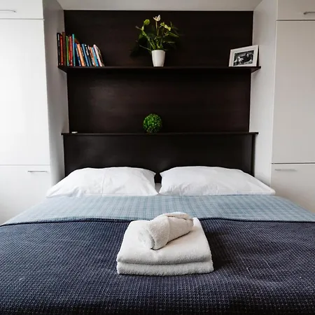 Ah Kuzmanyho Aircon Apartment