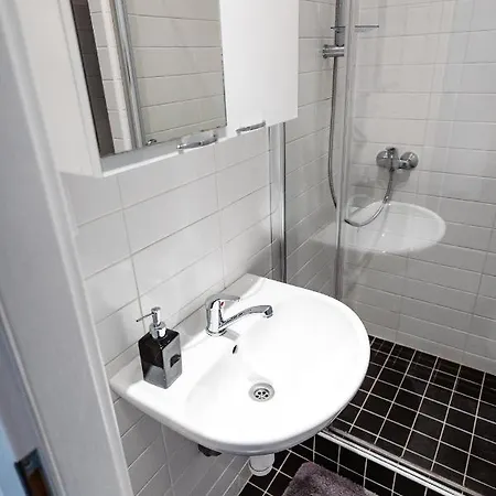 Ah Kuzmanyho Aircon Lejlighed