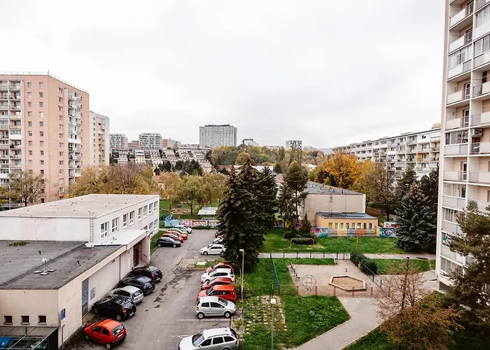 Ah Kuzmanyho Aircon Apartment