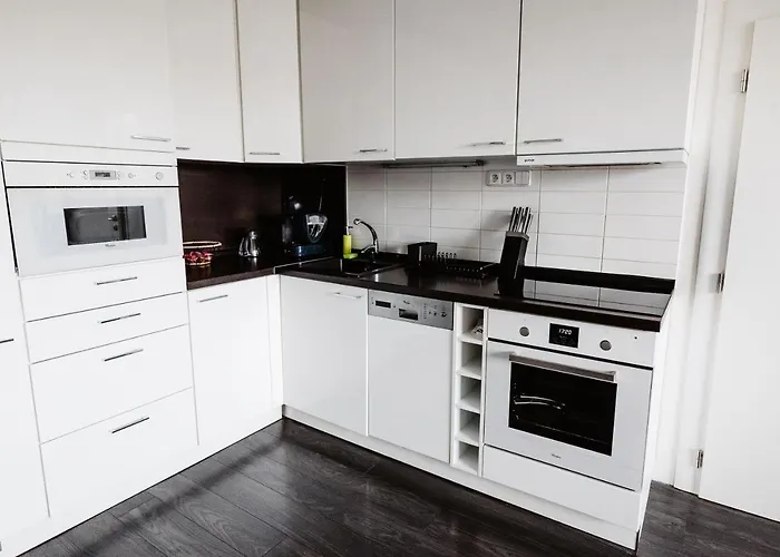 Ah Kuzmanyho Aircon Apartment *