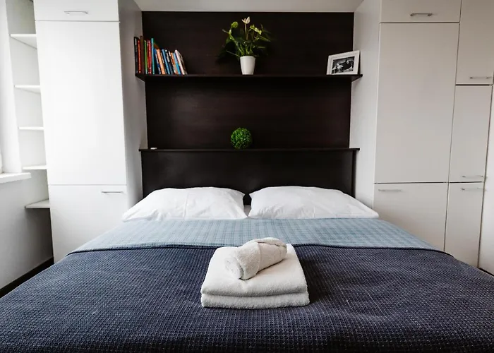 Ah Kuzmanyho Aircon Apartment